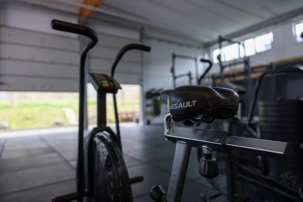 Cycling im Fitnesscenter im phyvoGYM Gersthofen