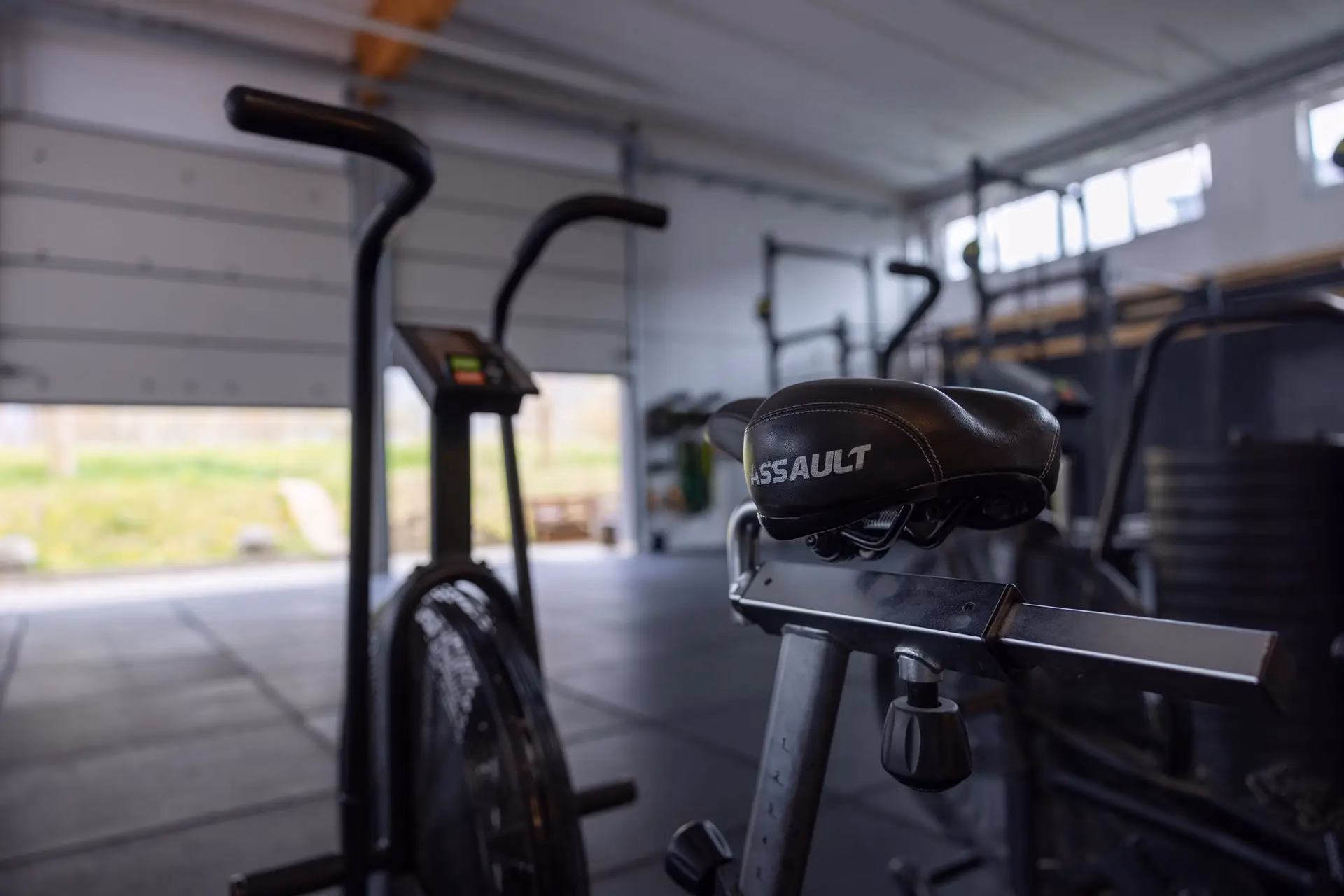 Cycling im Fitnesscenter im phyvoGYM Gersthofen. Geräte für KGG.
